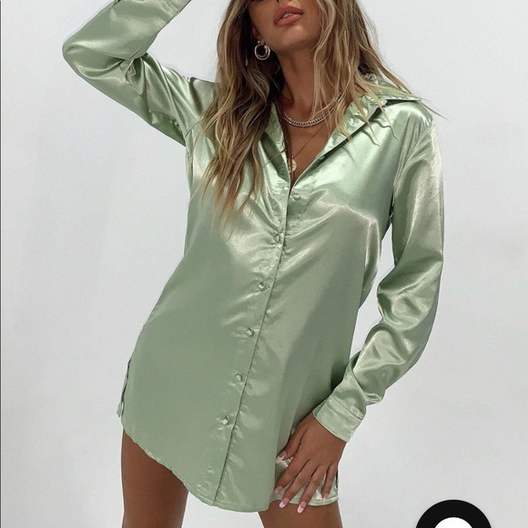 Princess Polly Dresses & Skirts - Brand new Princess Polly satin shirt dress